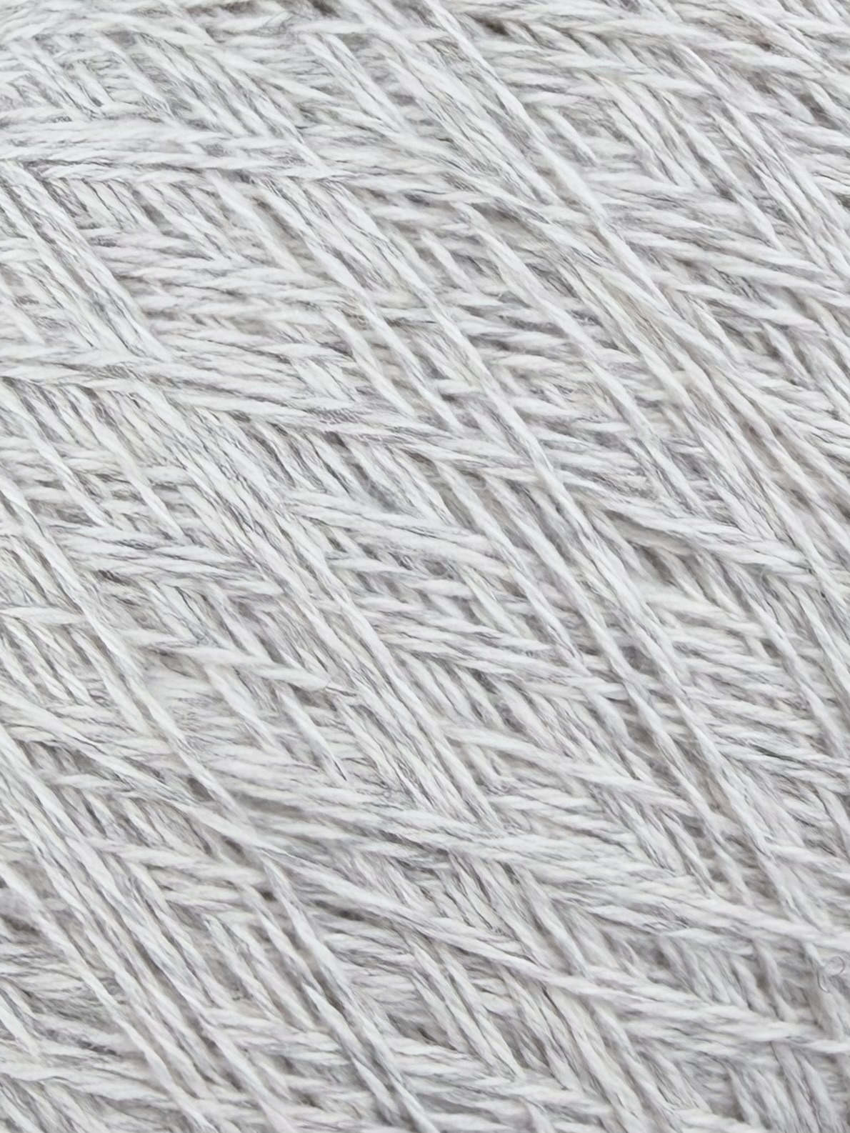 Papi Fabio Art. Silte col. Gris perle Mélange – 100 % Laine Mérinos Ultrafine Supergeelong Nm. 3/15